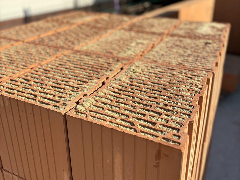 Nachhaltige Bauweise mit ged&auml;mmten Ziegelsteinen